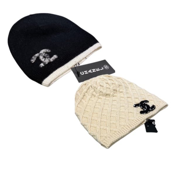 Chanel beannie (+10 styles)