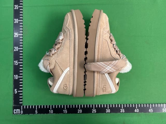 Lanvin Curb